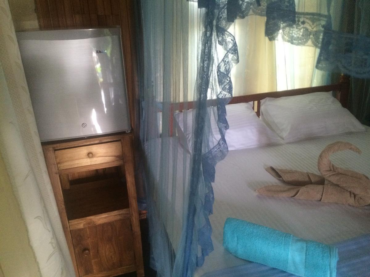 Sunny Family Hotel Унаватуна Стая снимка