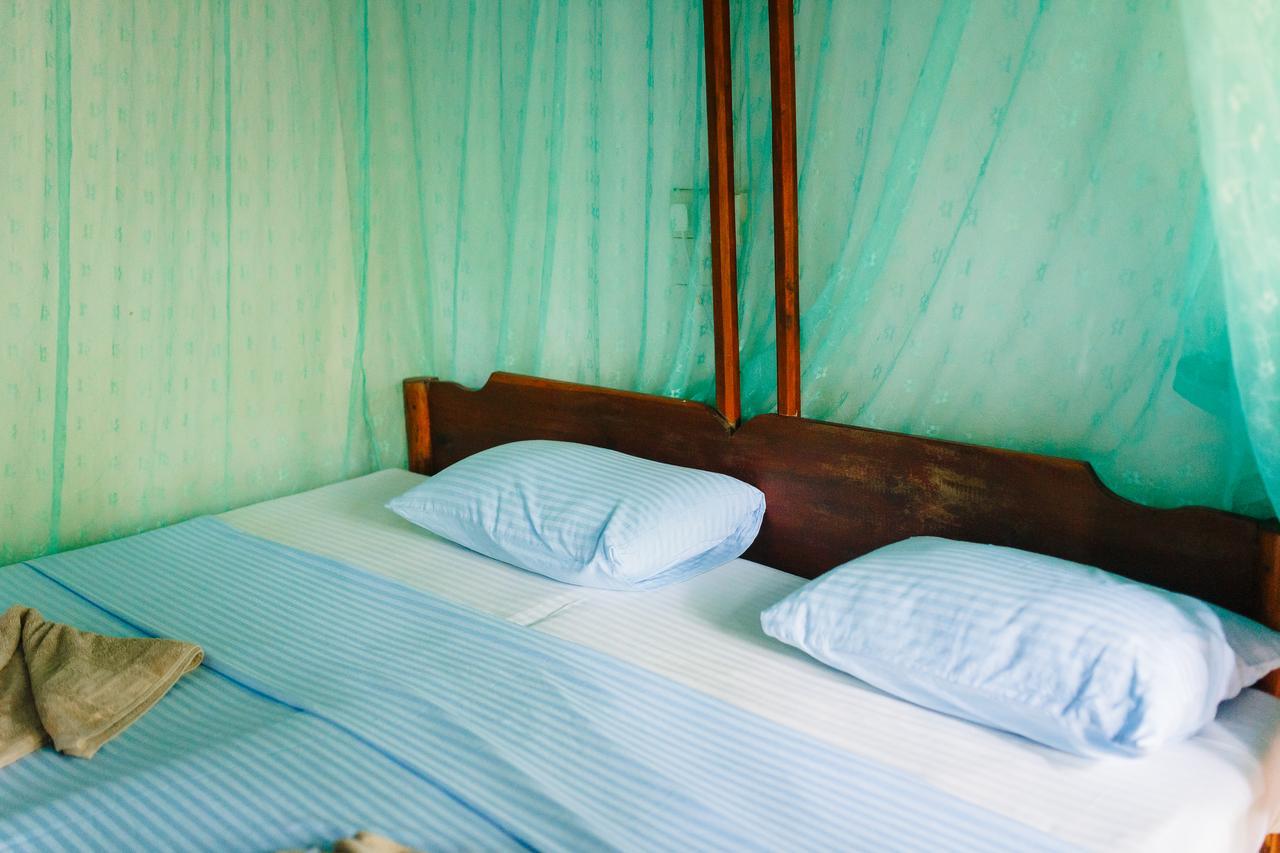 Sunny Family Hotel Унаватуна Стая снимка