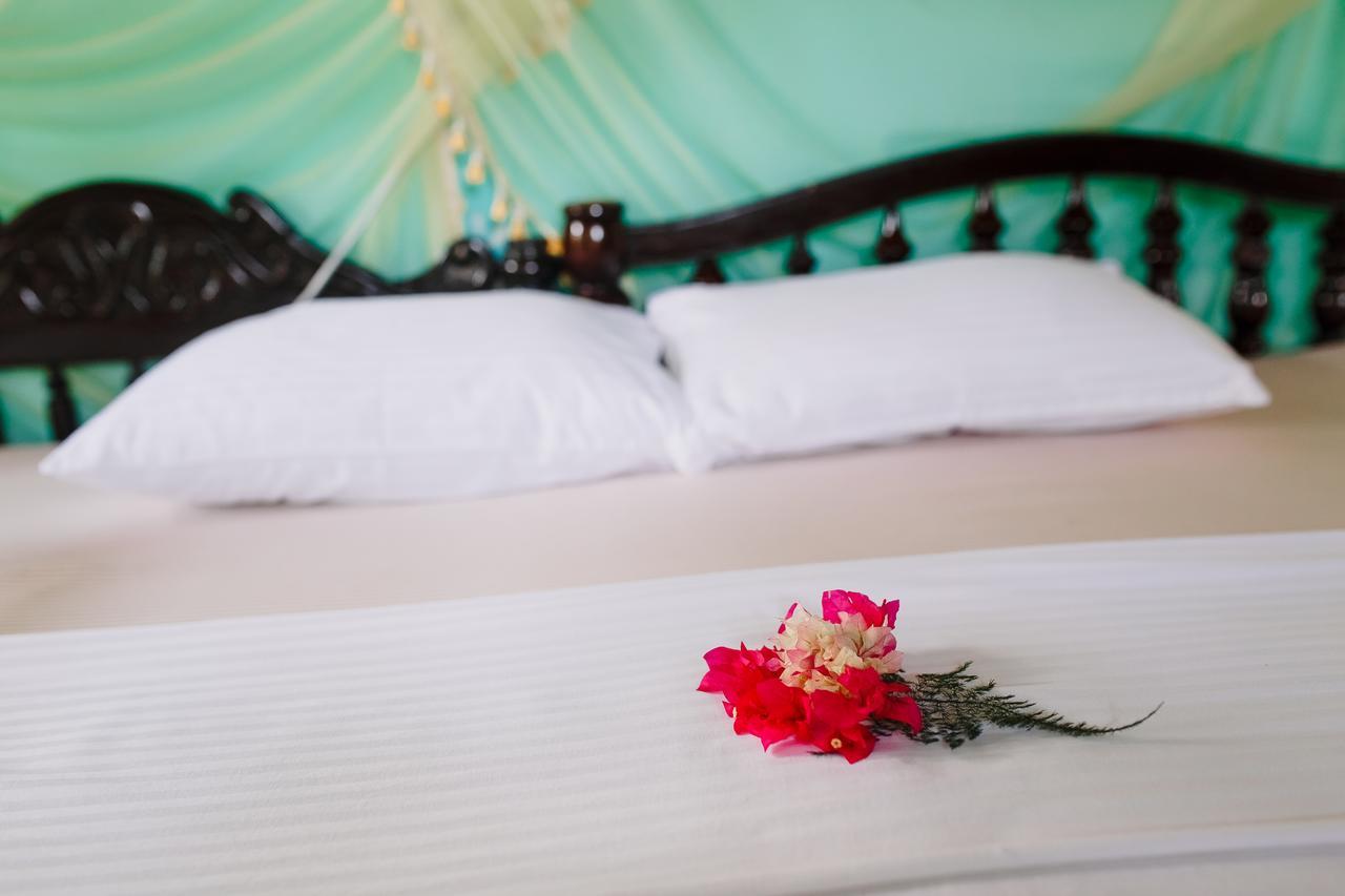 Sunny Family Hotel Унаватуна Екстериор снимка